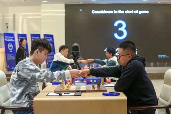 欧美成人免费公开播放