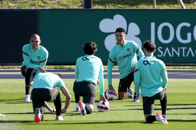 日韩午夜免费